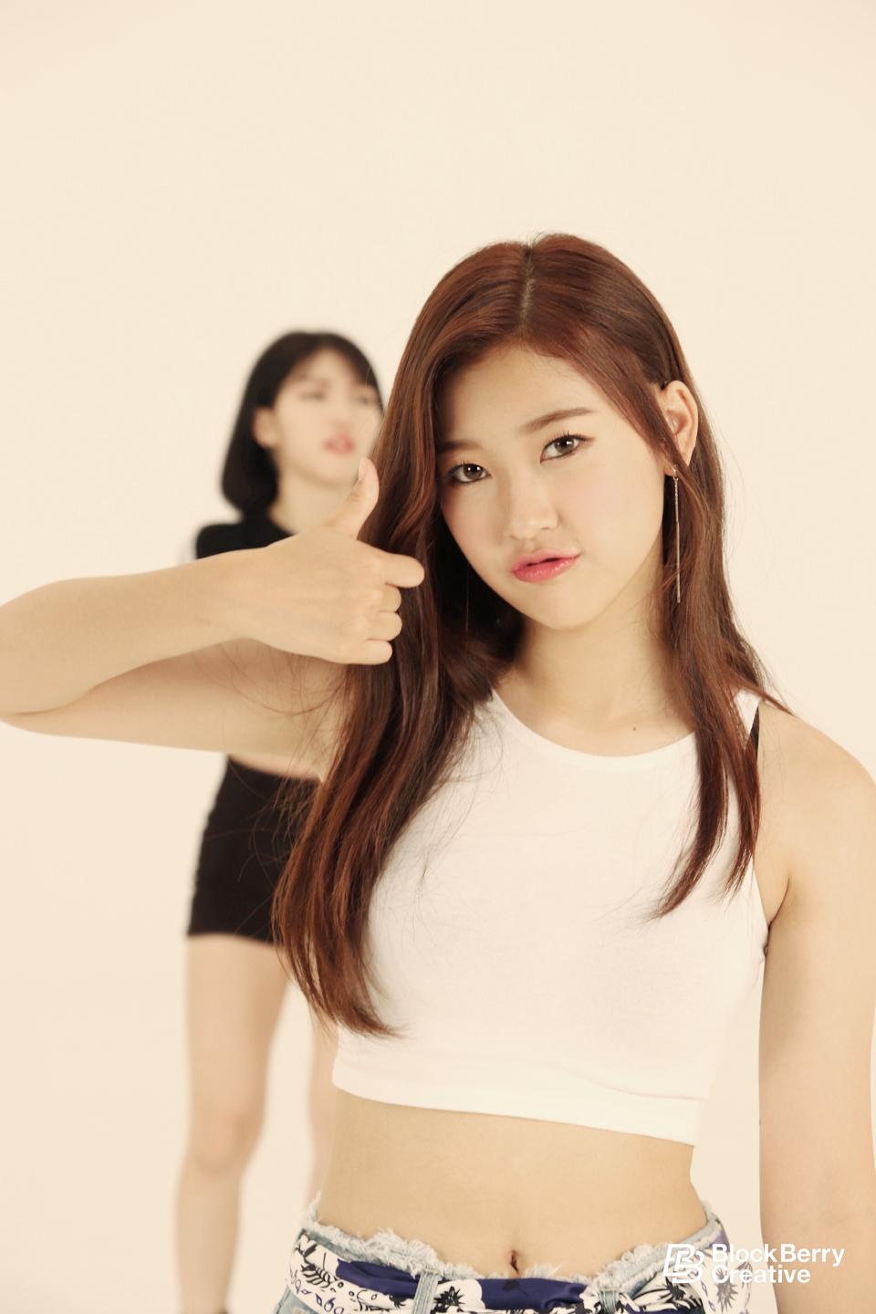 ODD EYE bulatan 'Girl Front' MV Shooting BehindΠΔ foto