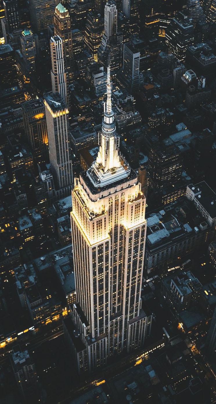 The iPhone Wallpapers » Night view of Empire State Building
