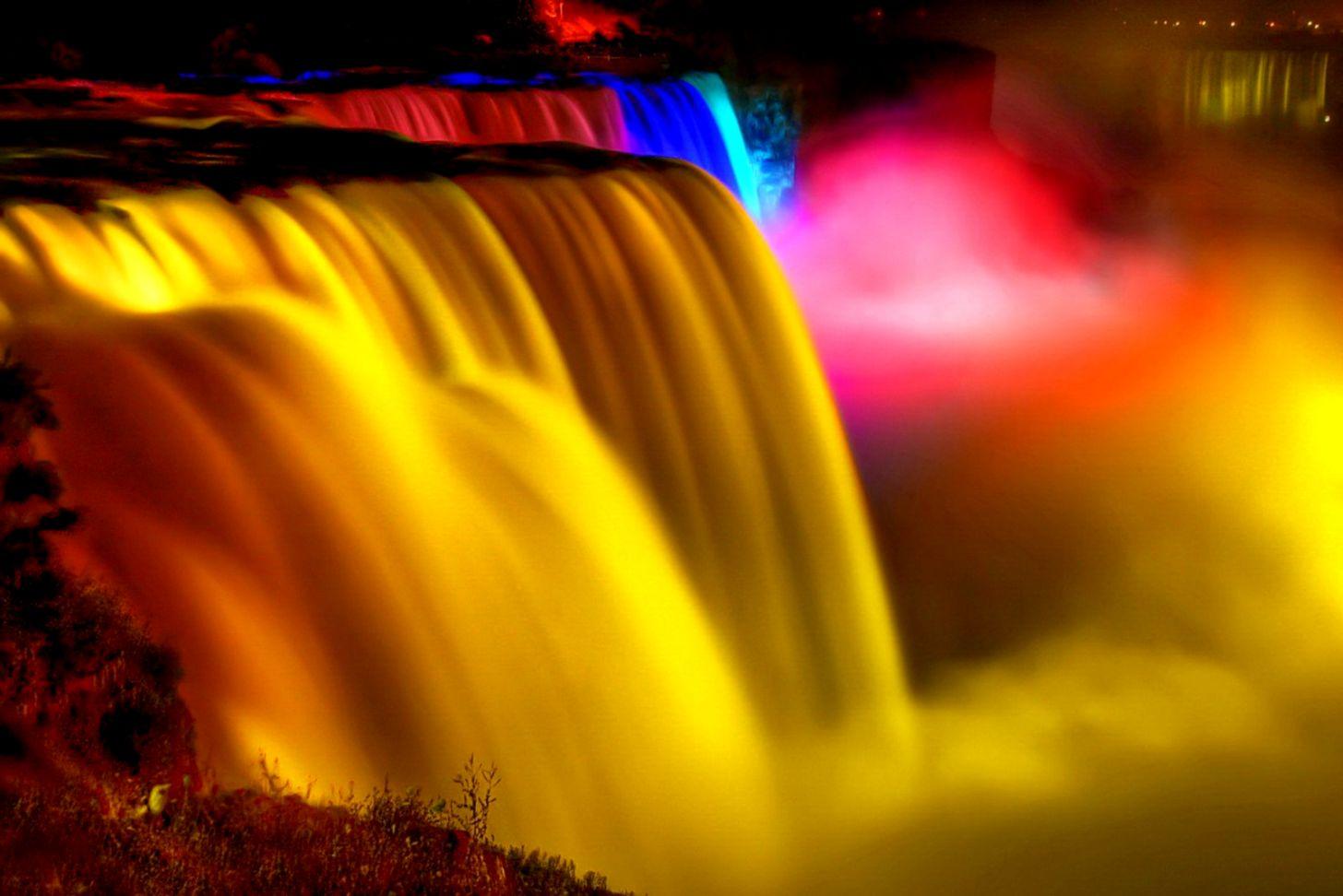 Soft Color Niagara Falls Beautiful Night Wallpaper HD