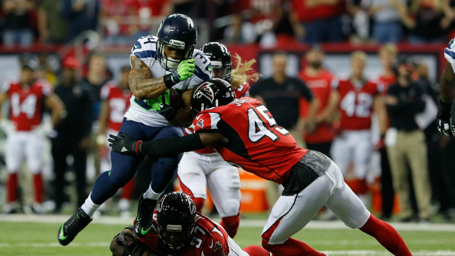 Falcons LB Dion Jones comes up with hot potato interception to seal