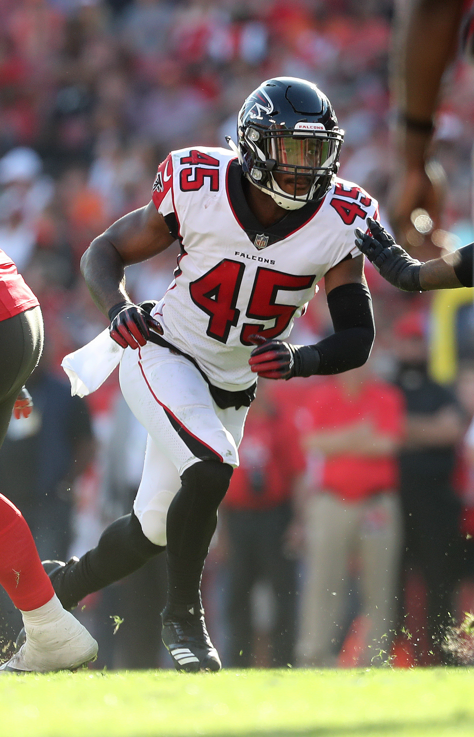 Deion Jones Football Rumors