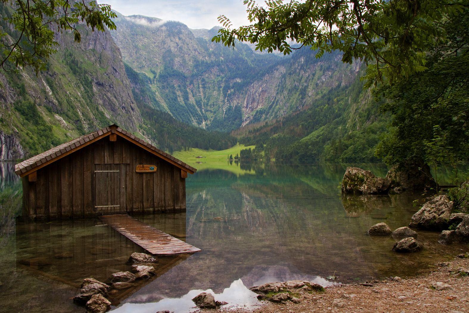Fishing Cabin wallpaper