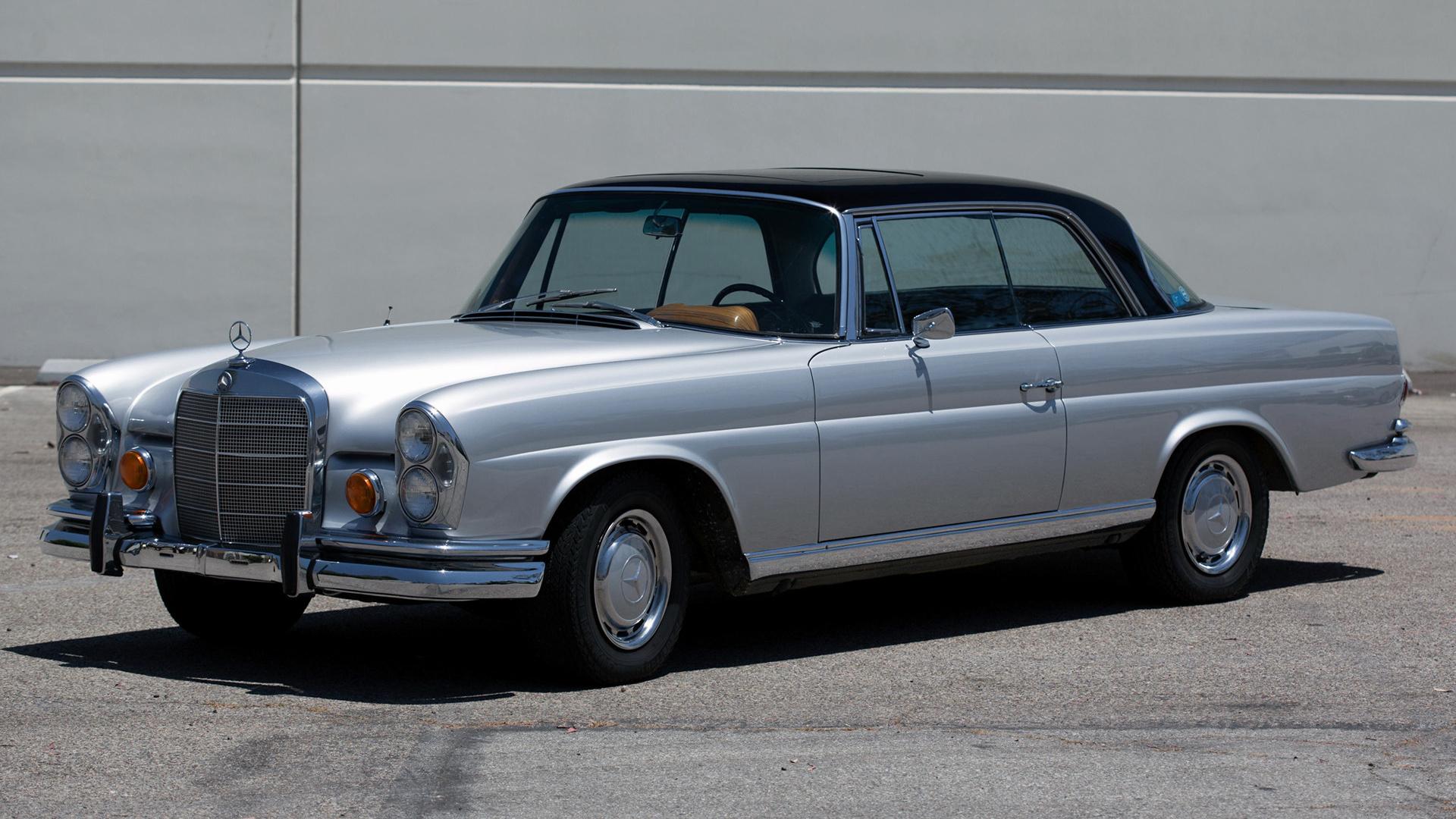 Mercedes Benz 300 SE Coupe And HD Image