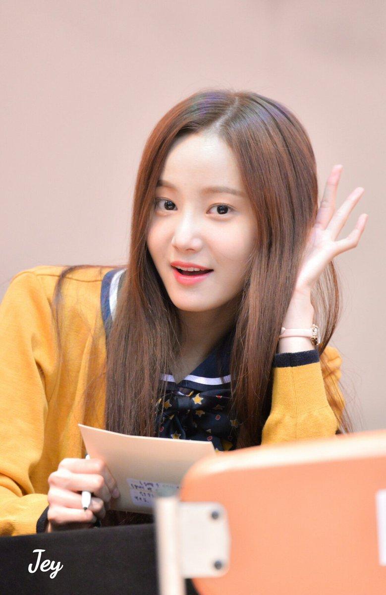 Momoland Pop. KPOP Image Board