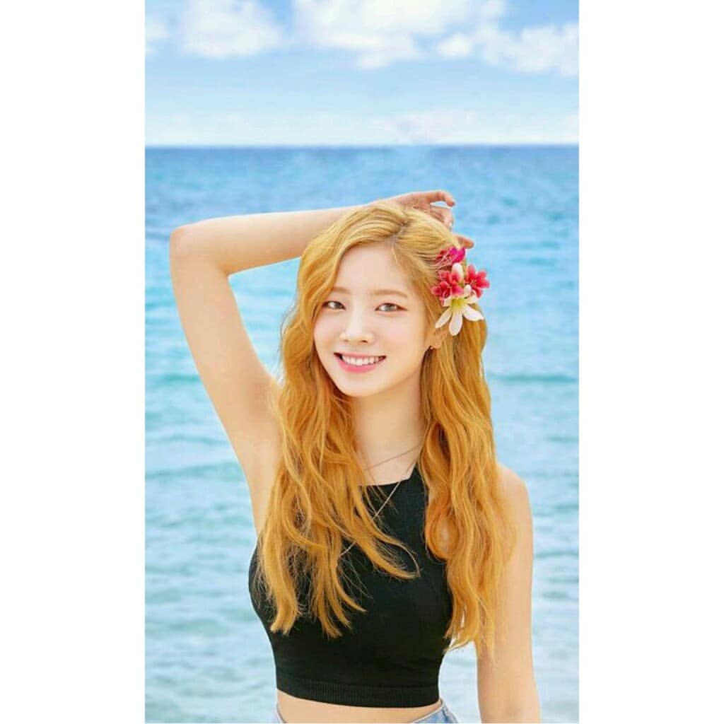 twicewallpaper Instagram photo and videos