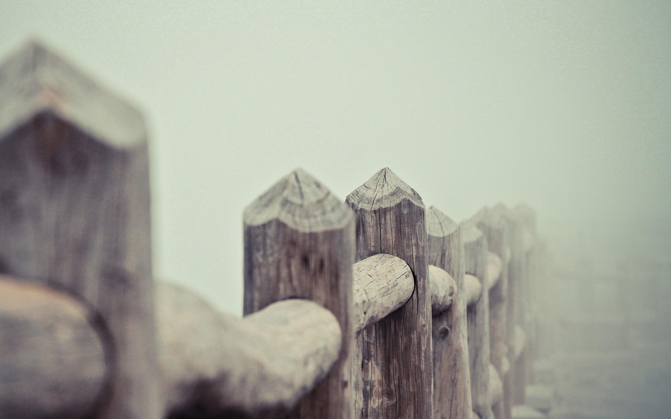 Free Wood Fence Wallpaper