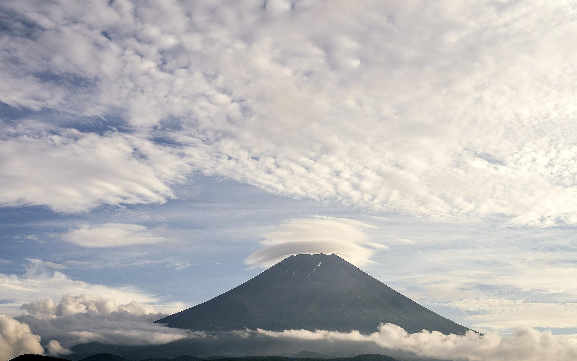 Mountains: Mount Nature Fuji Mountain Clouds Japan Wallpaper