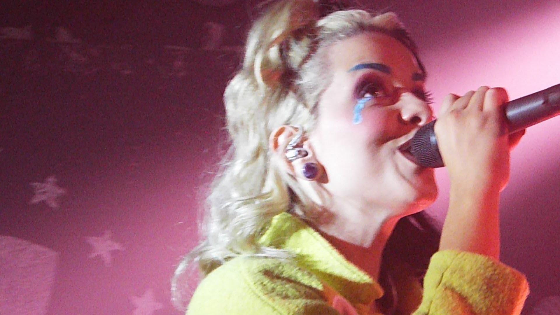 Melanie Martinez Wallpaper background picture