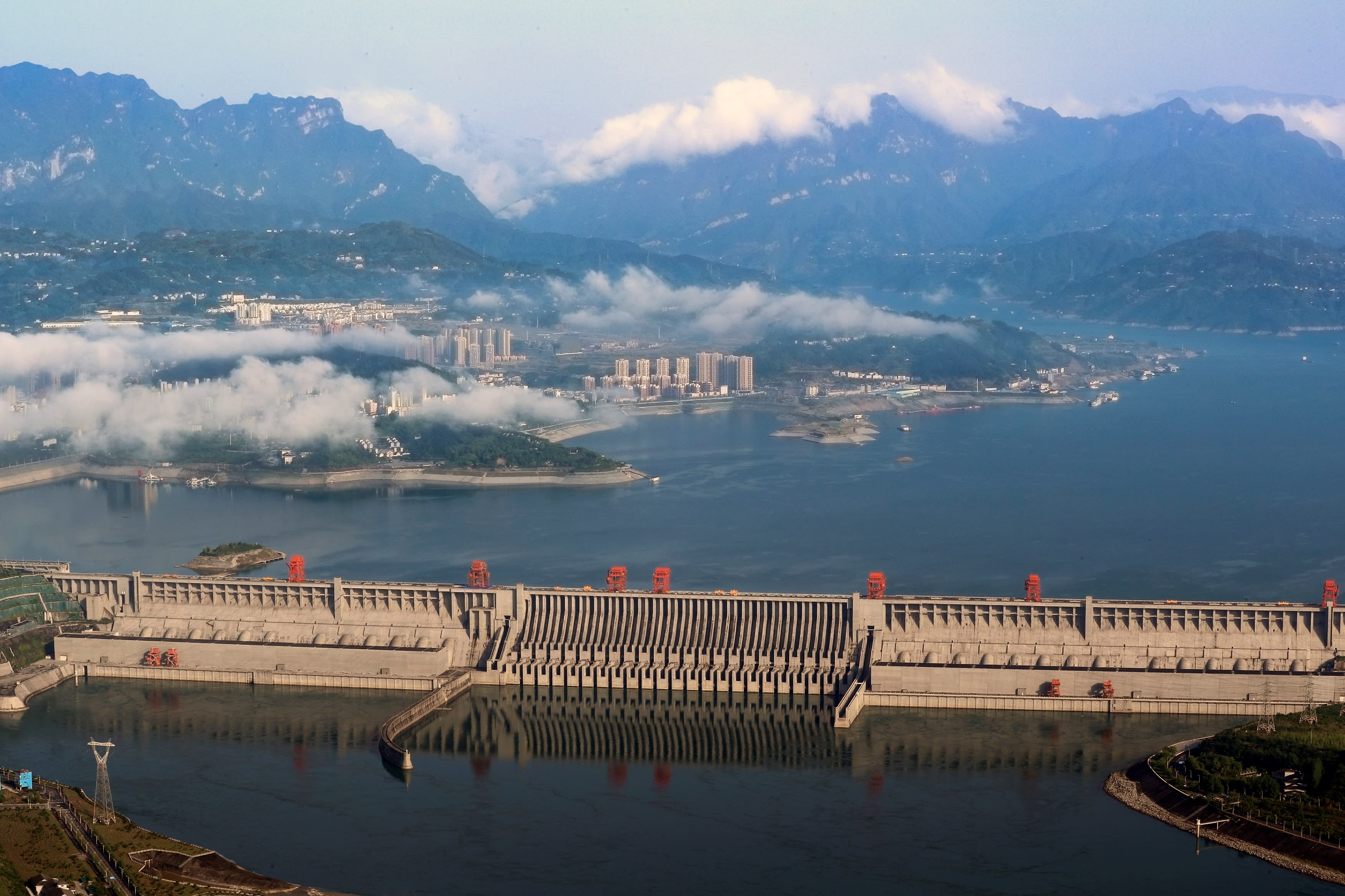 China's Three Gorges rules out new domestic hydro projects