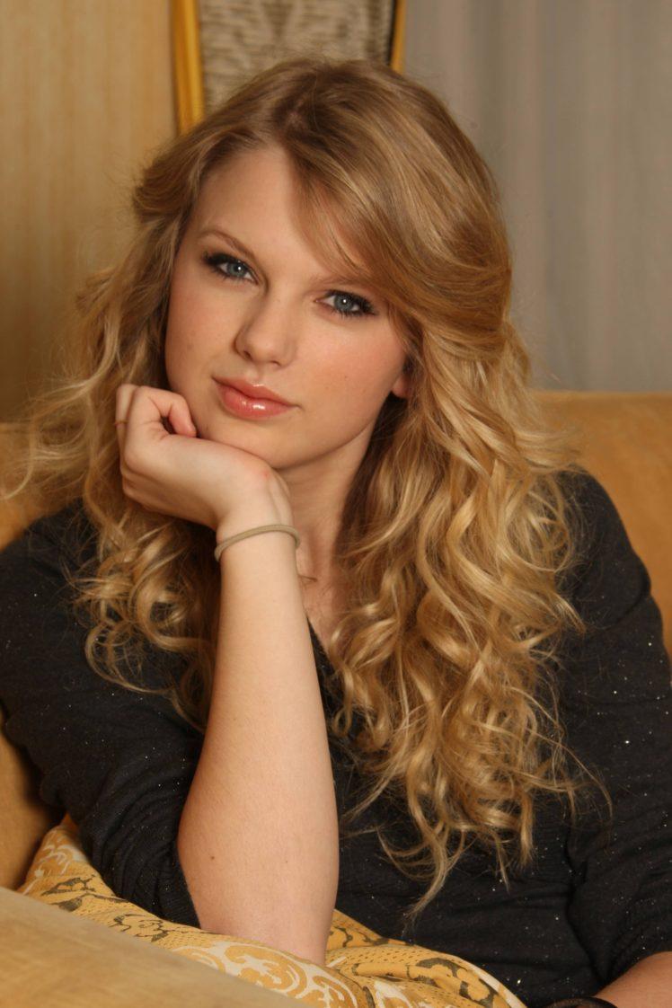 Taylor Swift, Women, Blonde, Curly hair, Blue eyes HD Wallpaper