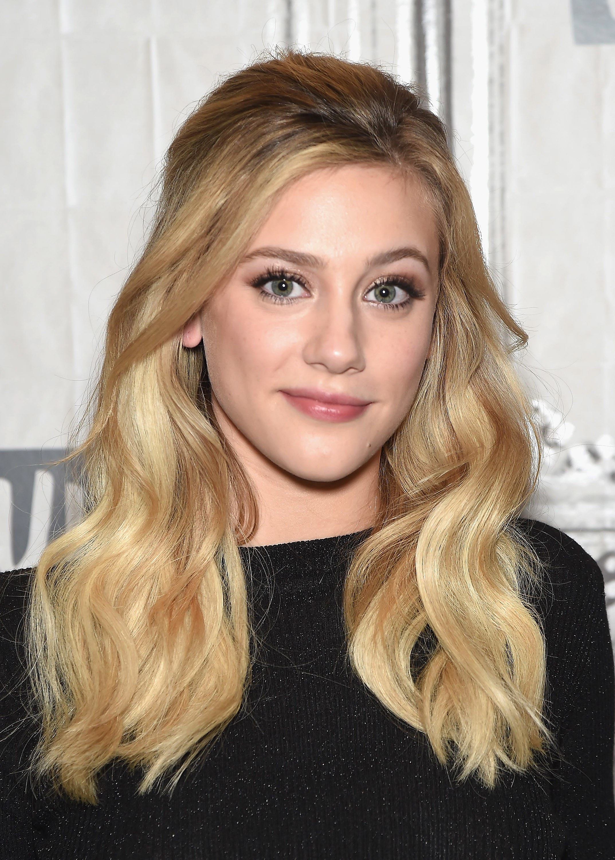 Lili Reinhart Blonde Wallpapers Wallpaper Cave Lili Reinhart Blonde Wallpapers Wallpaper Cave