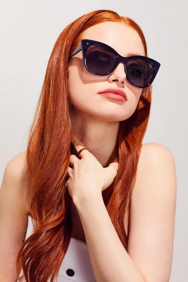 Madelaine Petsch wallpaper