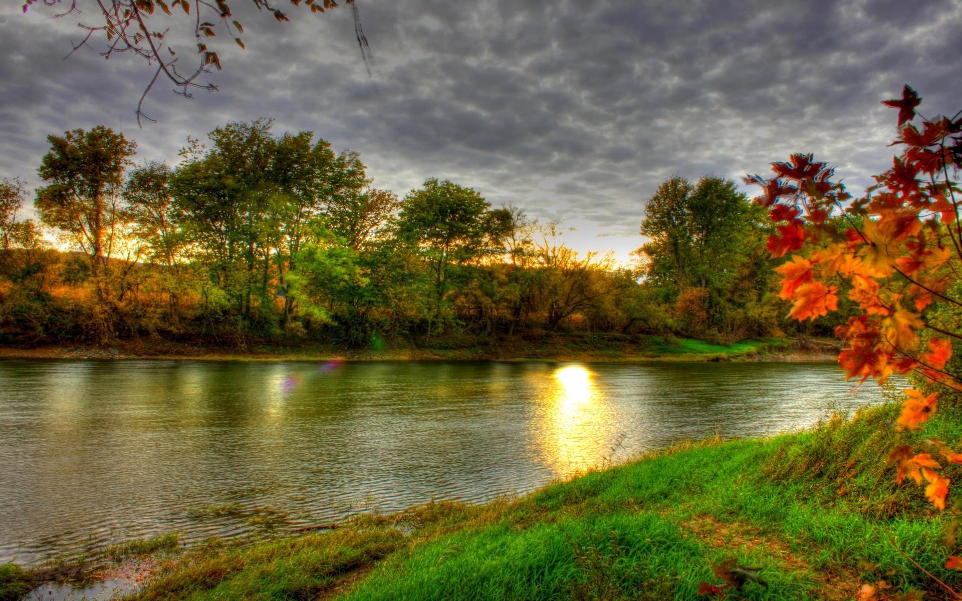 Autumn River Background for PC