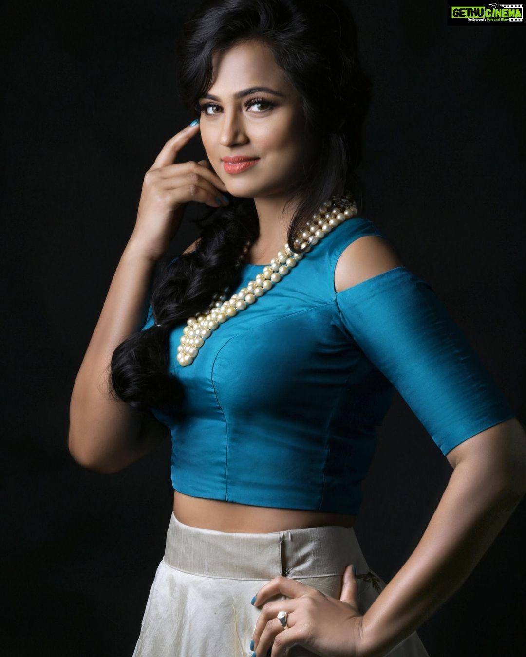 Actress Ramya Pandian 2018 Latest HD Gallery. Actress