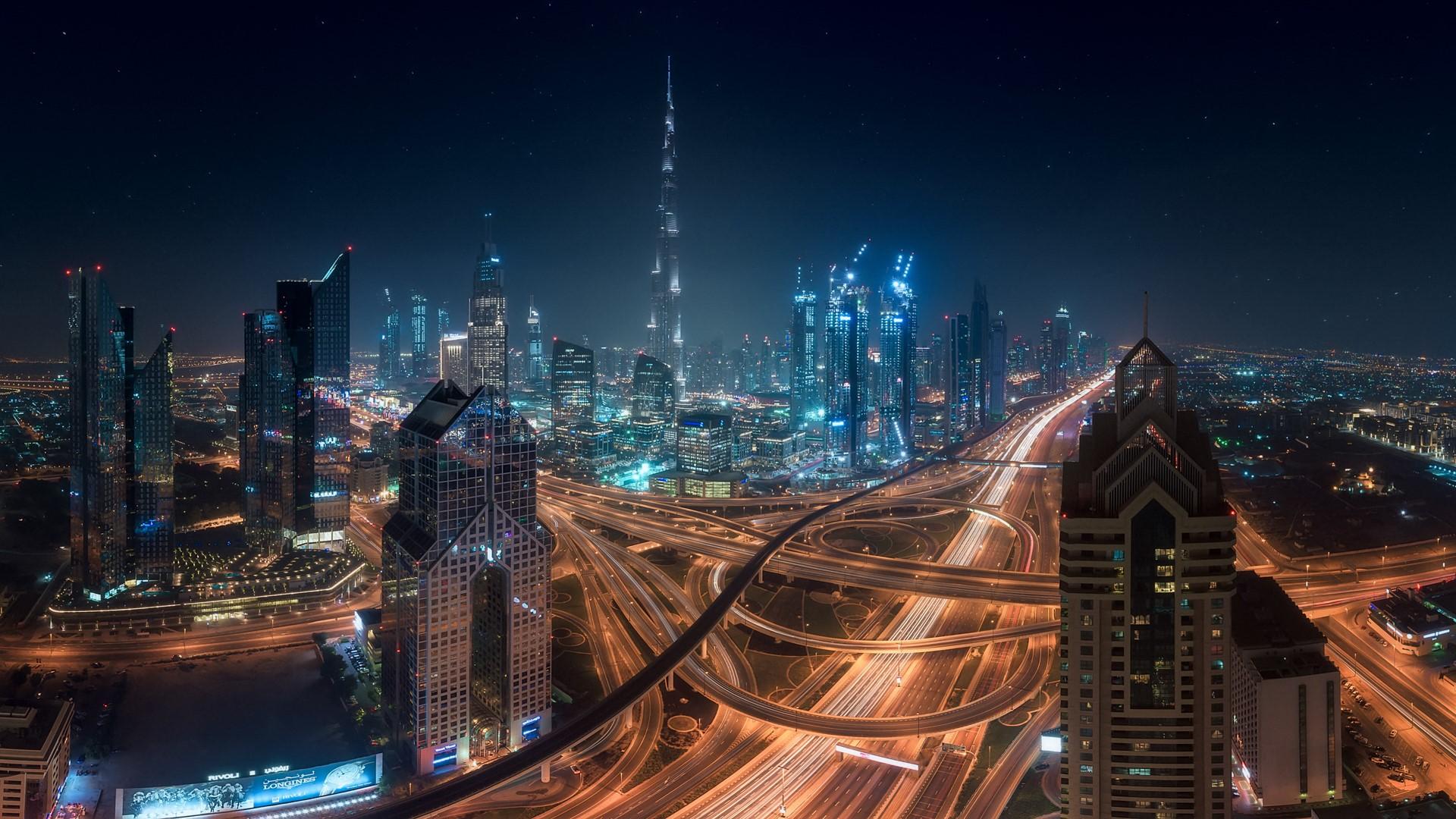 Downtown, Sheikh Zayed Road, Dubai, UAE. Windows 10