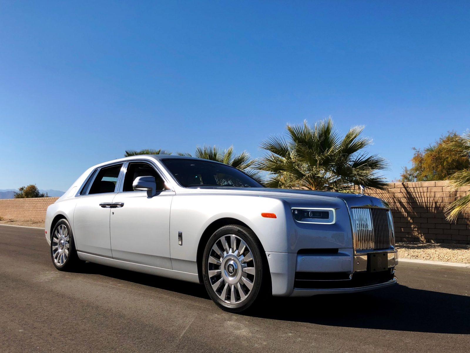 Review: 2019 Rolls Royce Phantom World's Best Car