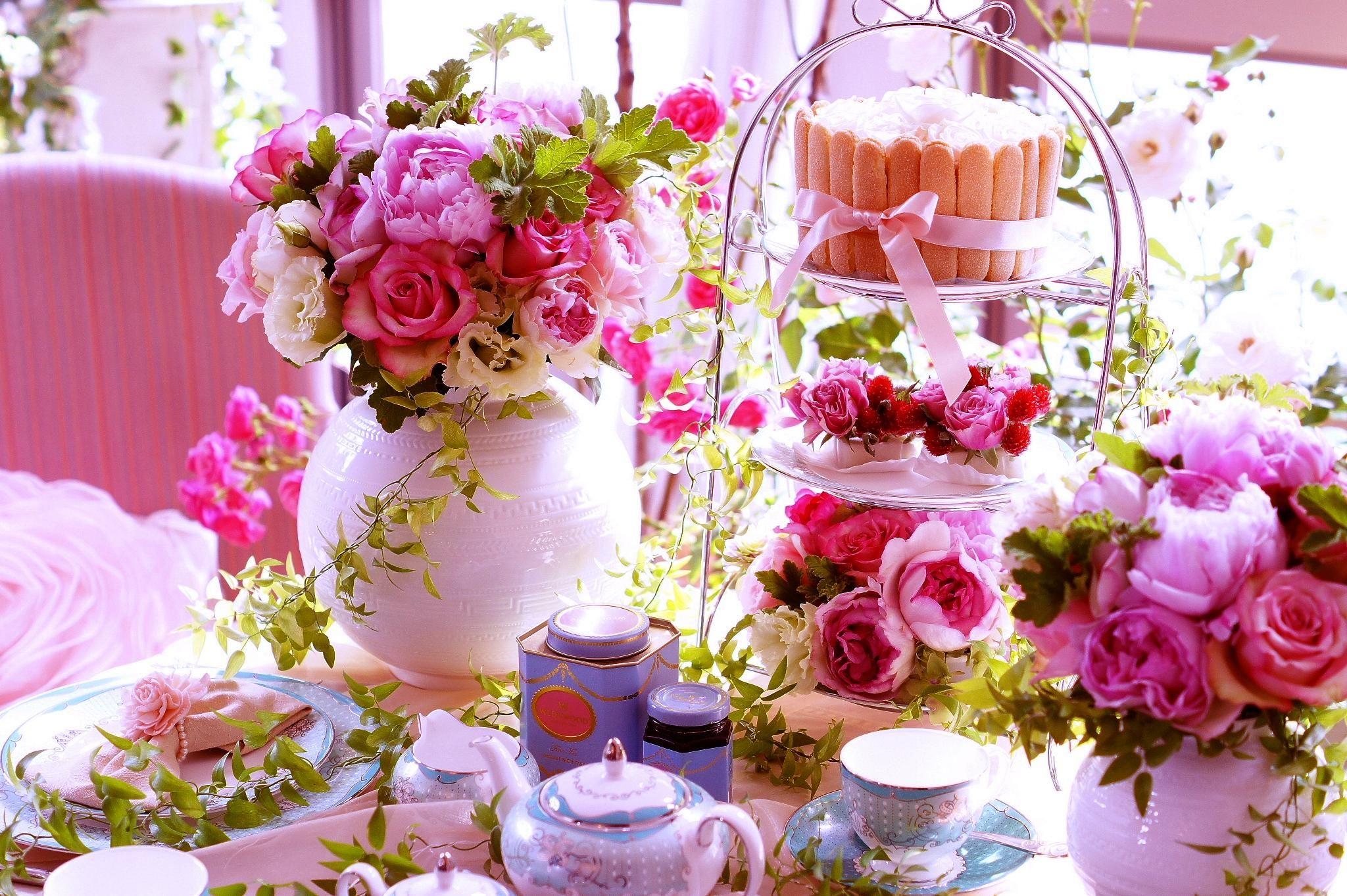 Flowers At Pink Tea Party Wallpaper 2048×1363