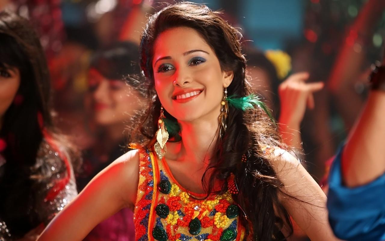 Nushrat Bharucha Wallpapers - Wallpaper Cave