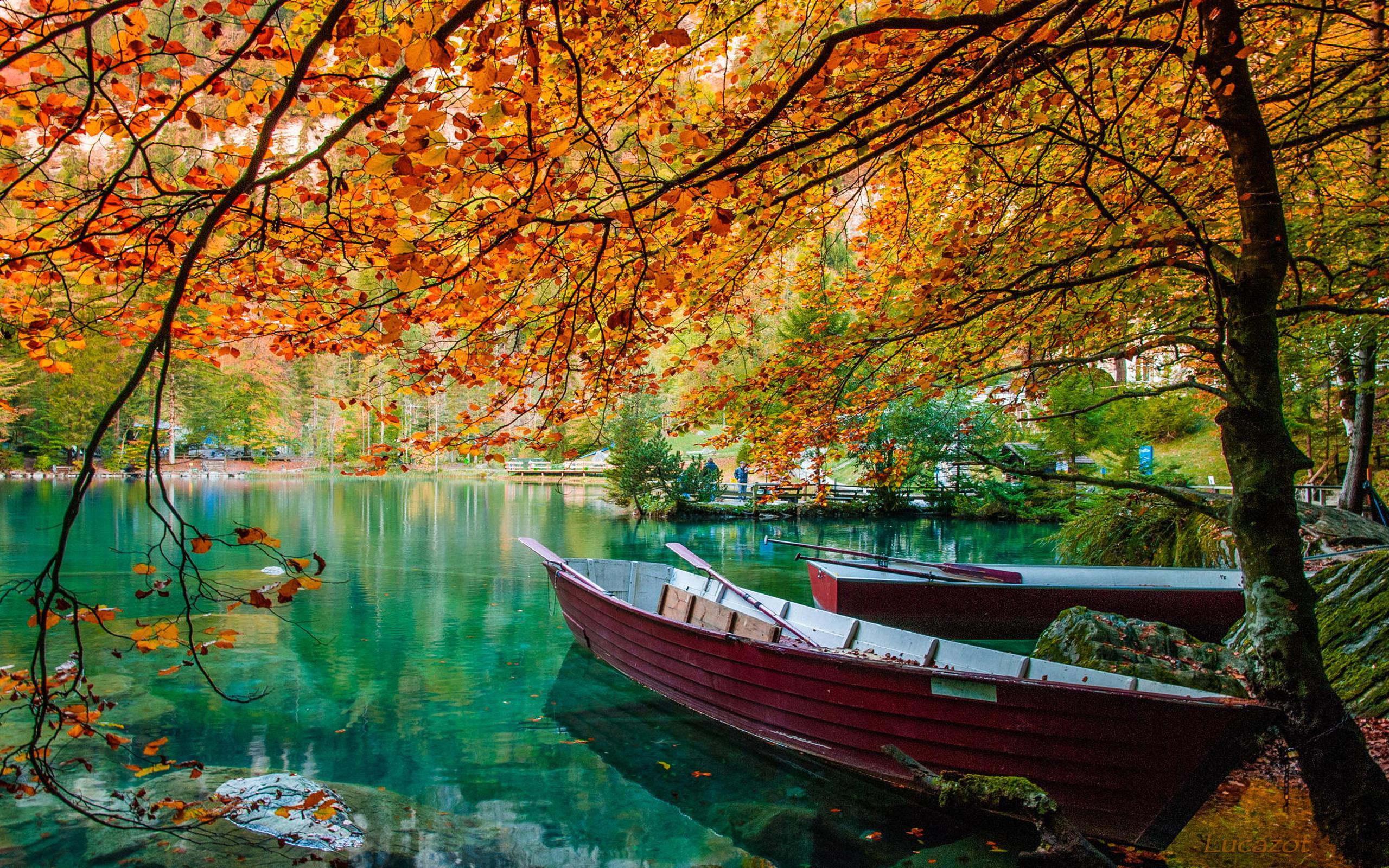 Boats on Autumn Lake HD Wallpaper