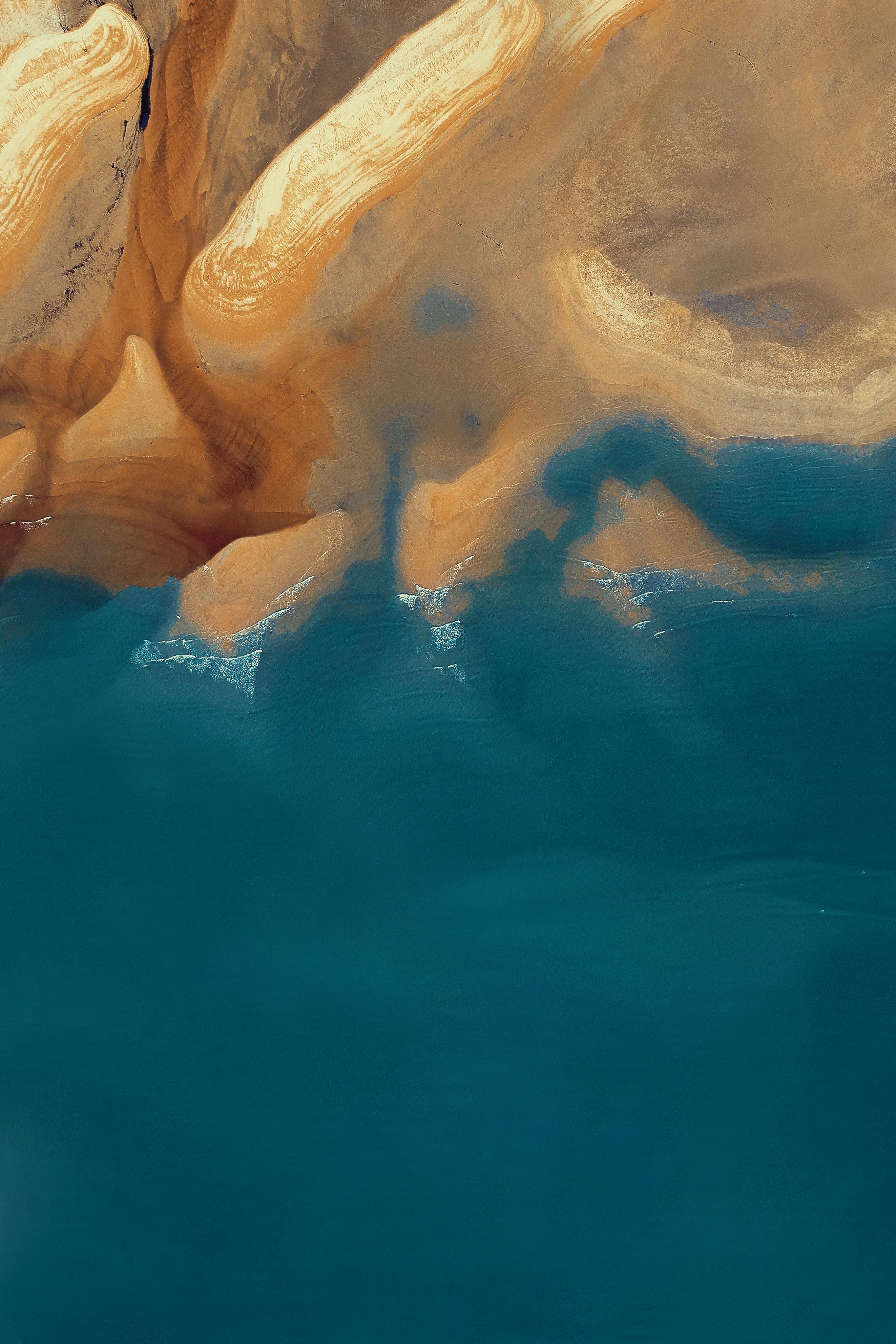 4 iOS 13 Concept Wallpapers Until We Wait For The Official Ones