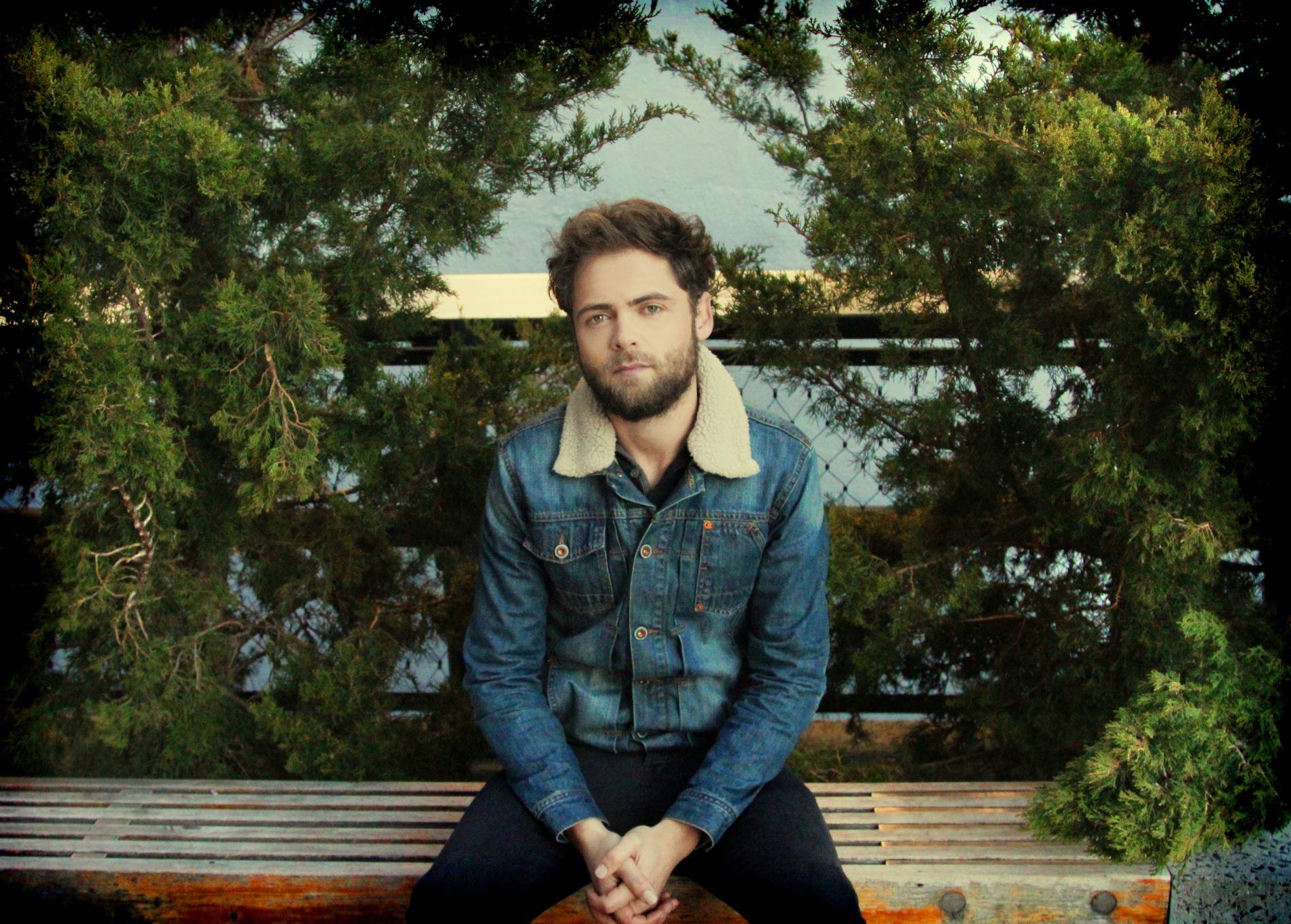 PREVIEW: Passenger At First Avenue 9 15 2015