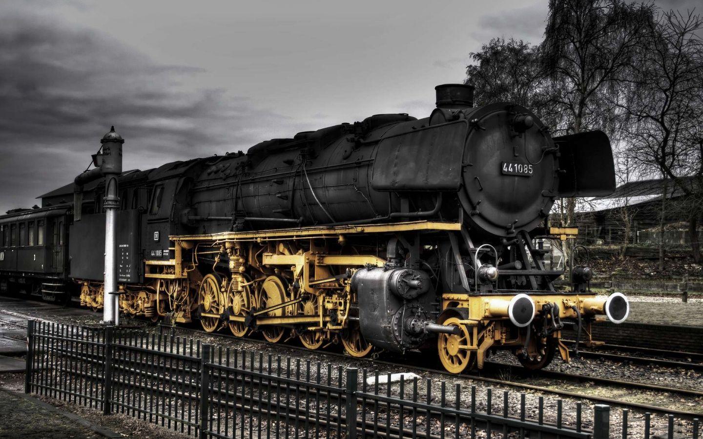 Old Steam Trains. Wallpaper Description: Black