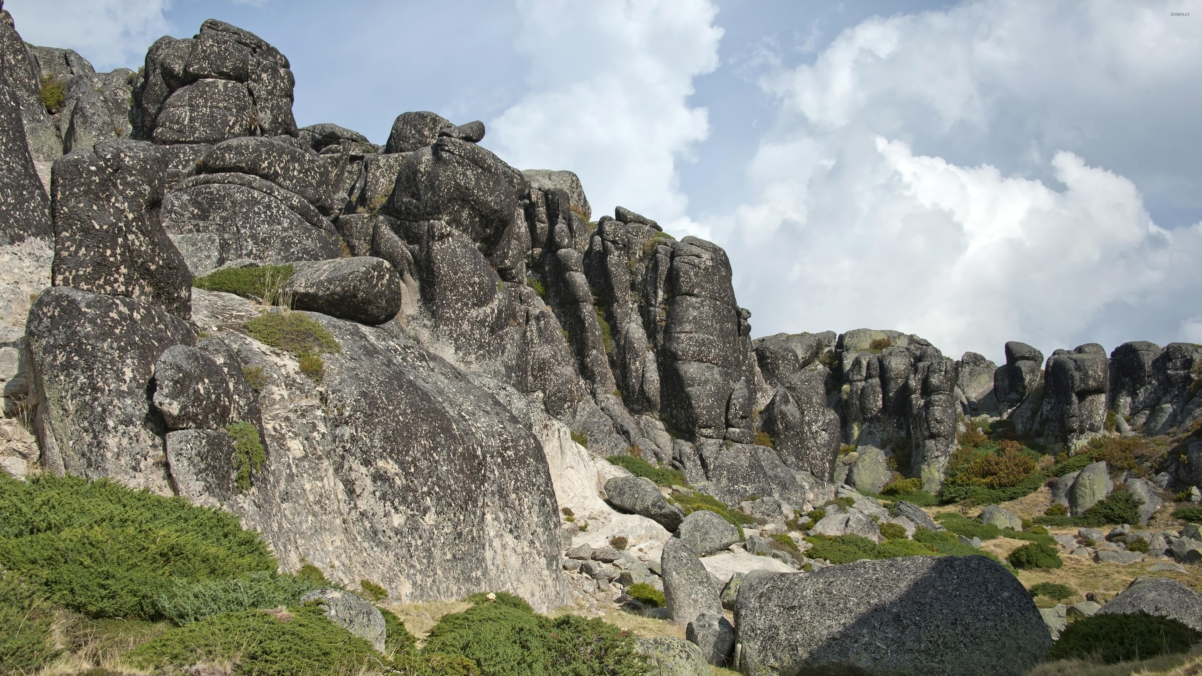 Rocky cliffs on the autumn hill wallpaper