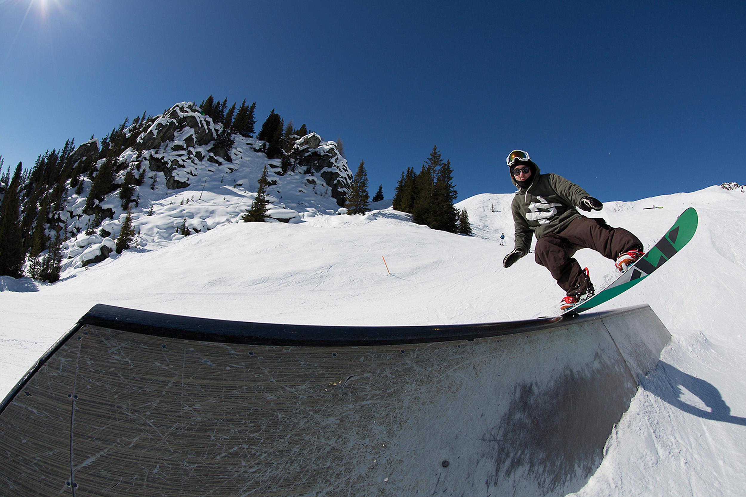 Völkl Snowboards: Rookies on the Road Mag