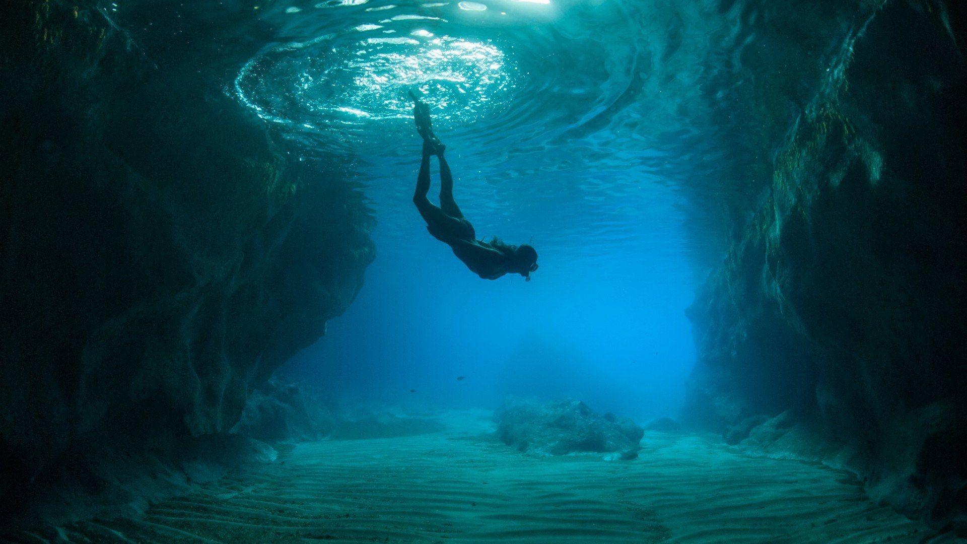Scuba Diving Wallpaper