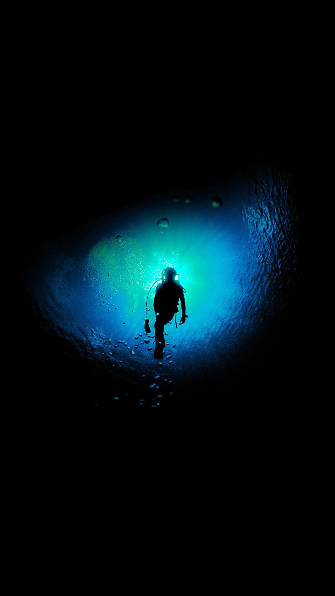 Deep Blue Swim Ocean Dive iPhone 8 Wallpaper Free Download