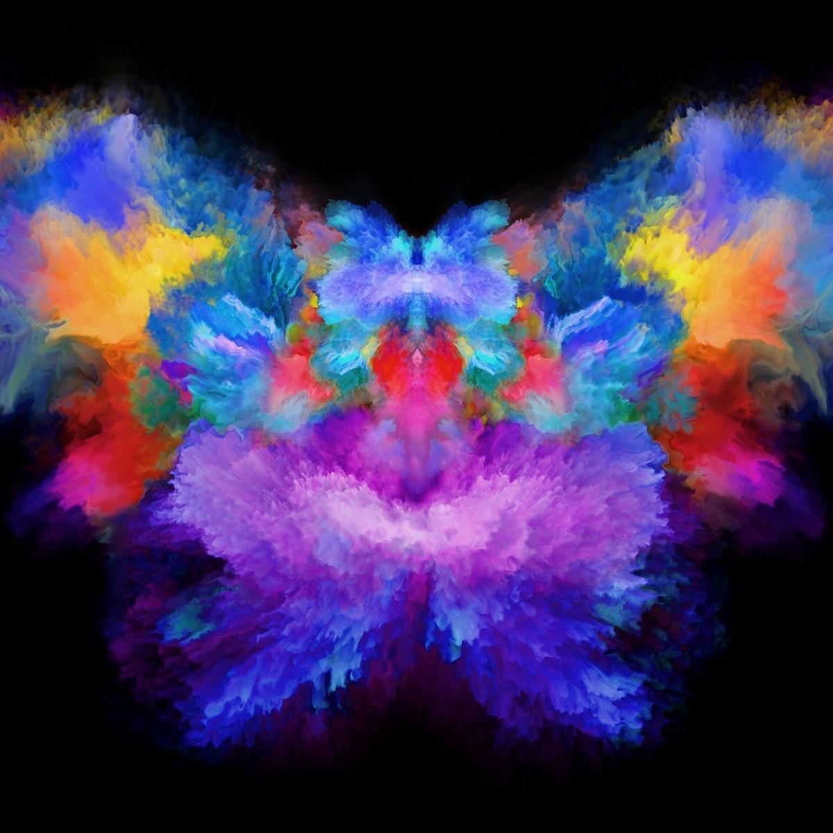 Customize your smartphone with the Samsung Galaxy Fold's wallpaper