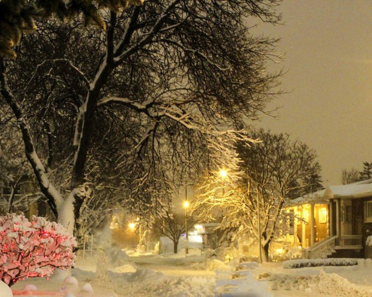 Winter storm and light before Christmas in Montreal, Quebec