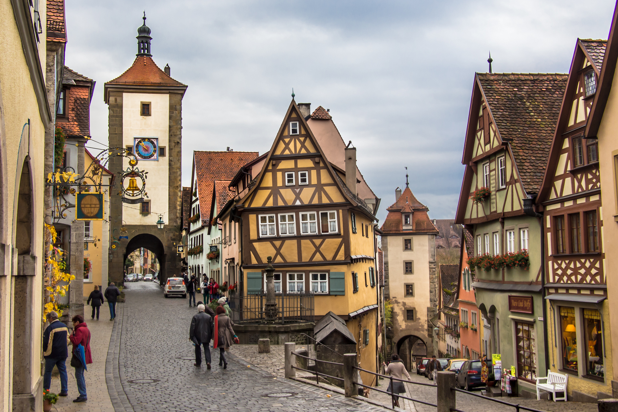 J 2416762110, Bright Wallpaper, Rothenburg Ob Der Tauber