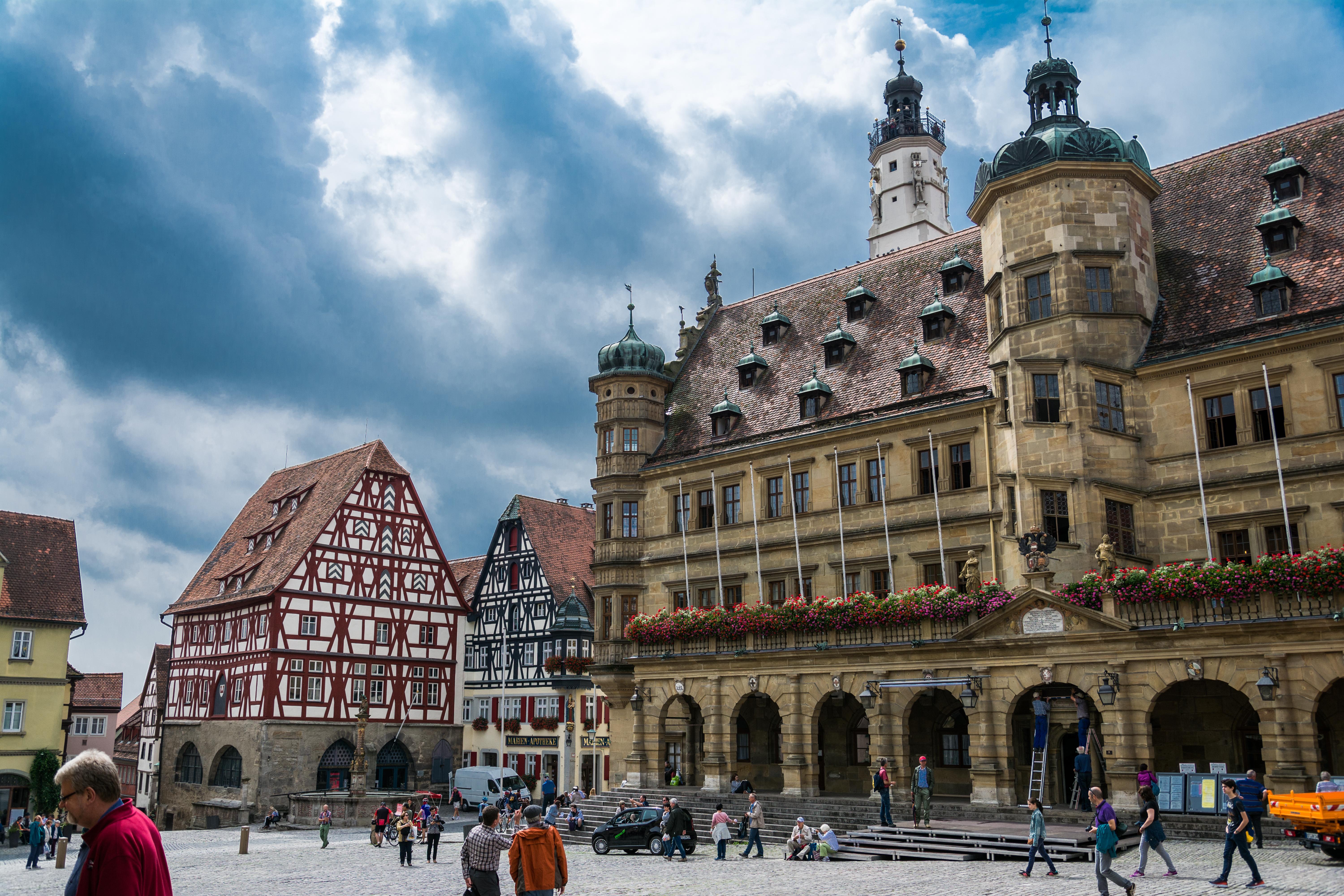 The Prettiest 9 Wallpaper from Germany