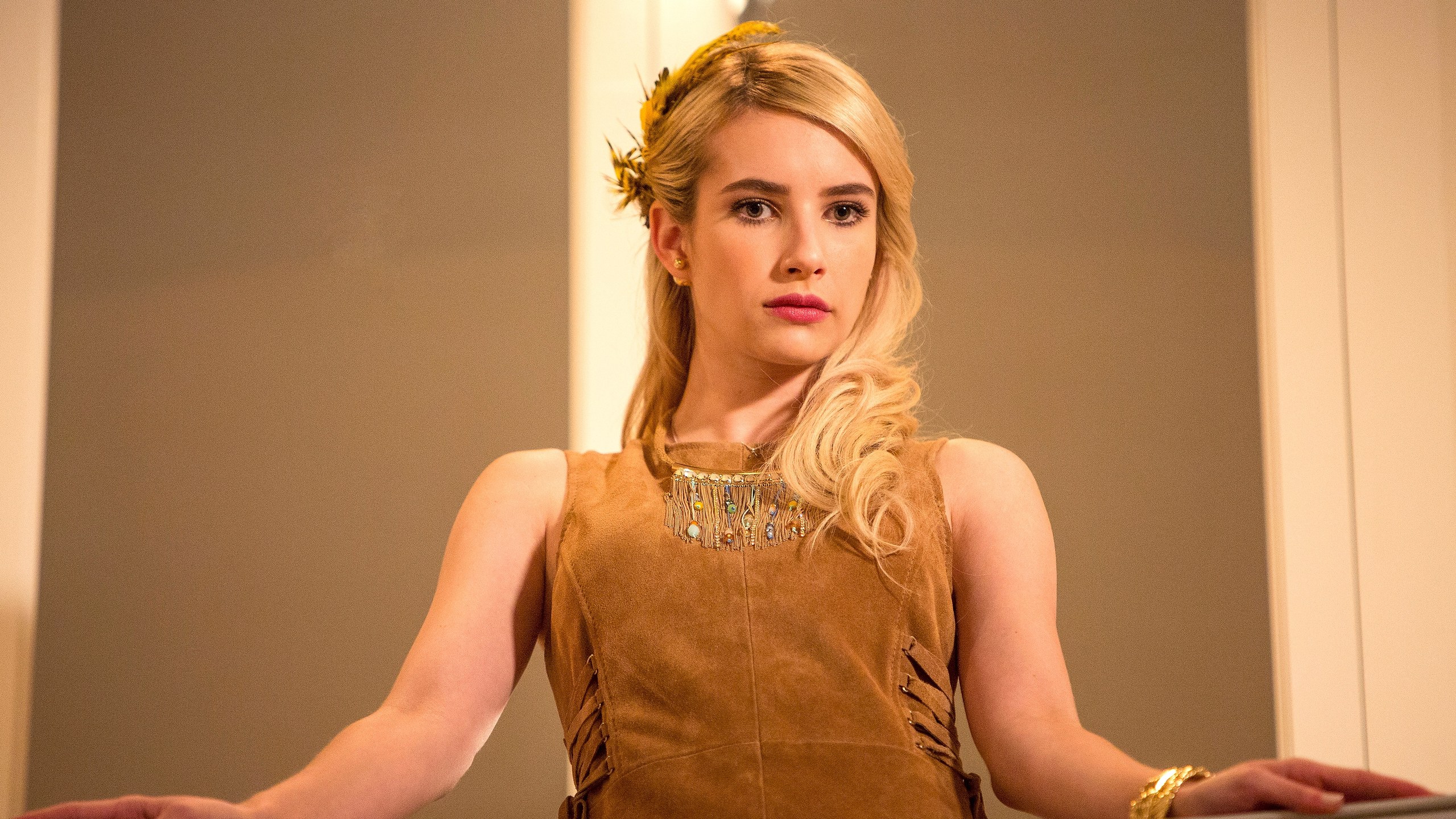 Emma Roberts Maintains Scream Queens Chanel Blonde With
