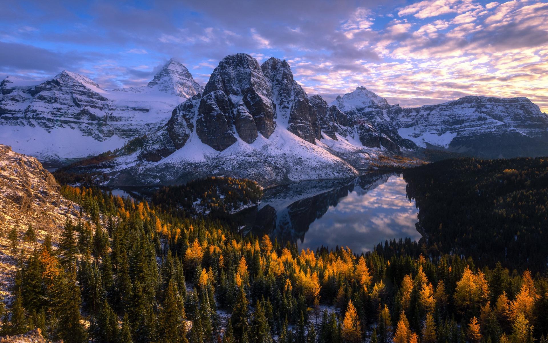 Download wallpaper mountain landscape, autumn, sunset