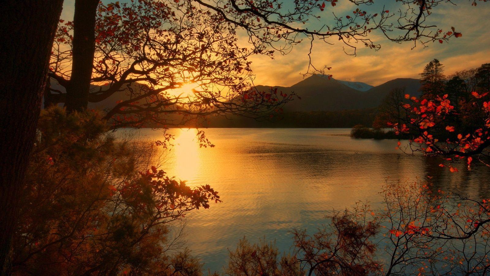 Fall Lake Sunset Wallpaper