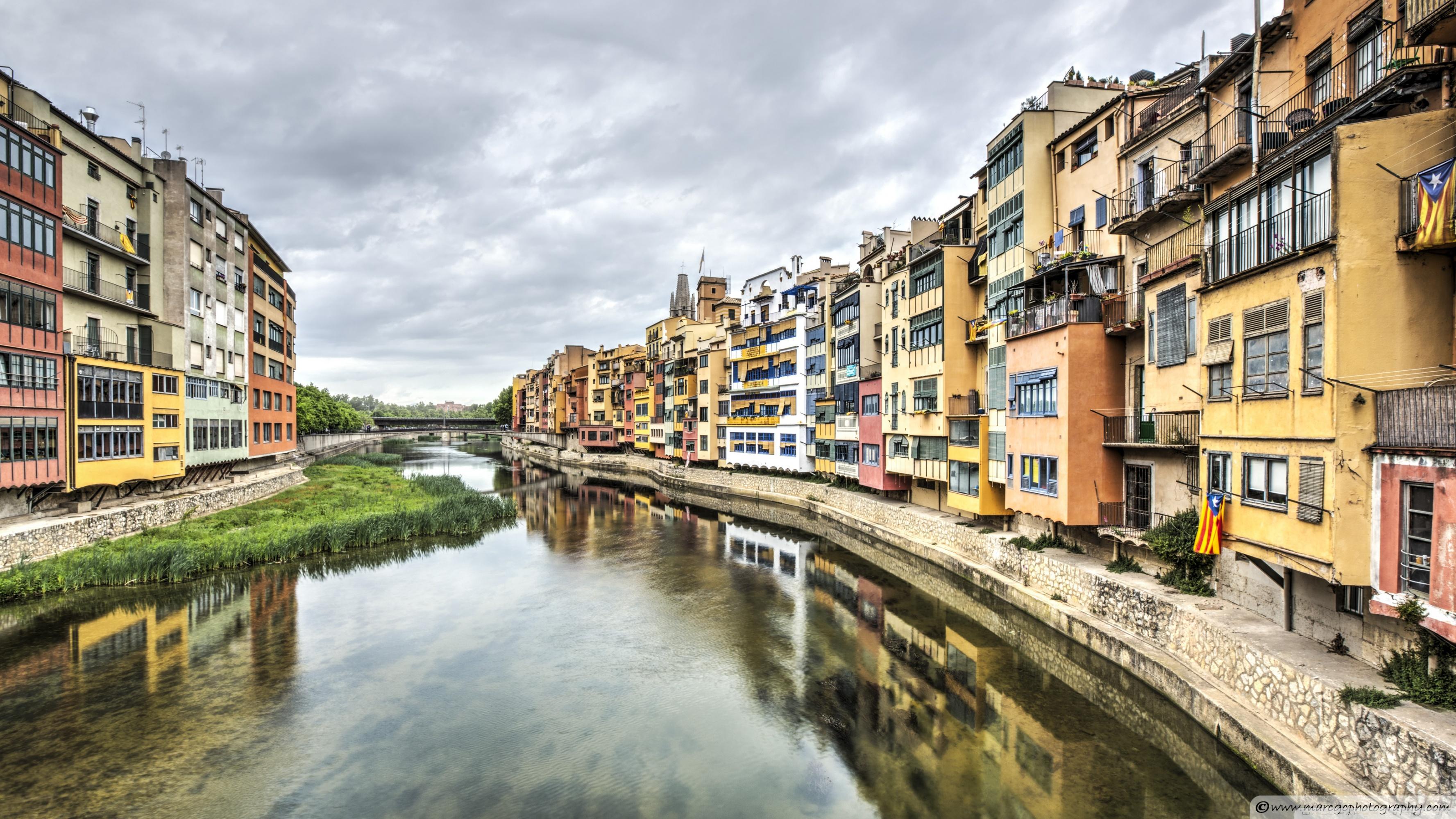 The Houses on the River Onyar (Girona, Catalonia) ❤ 4K HD