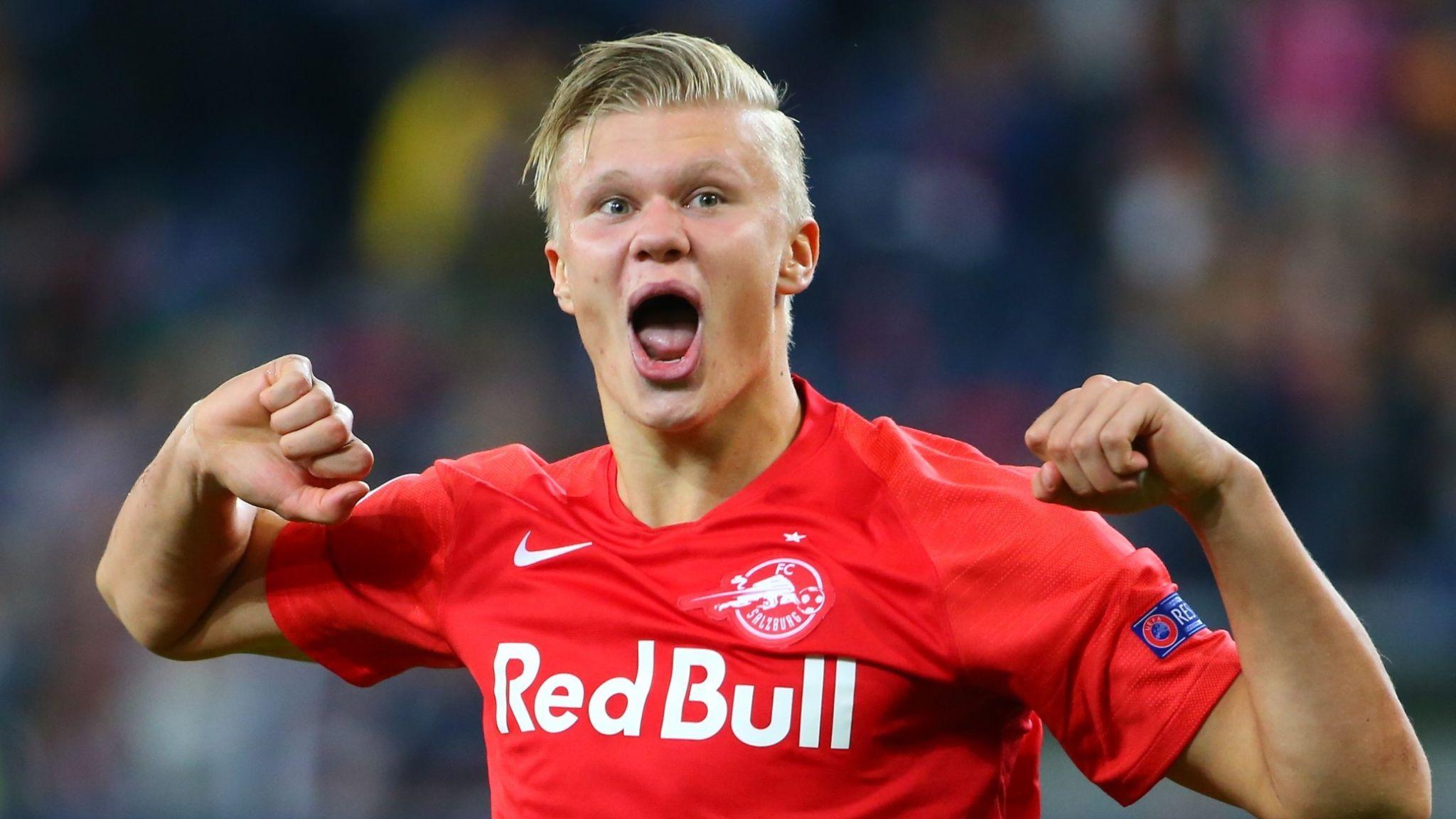 Erling Haaland signs for Borussia Dortmund from Red Bull Salzburg