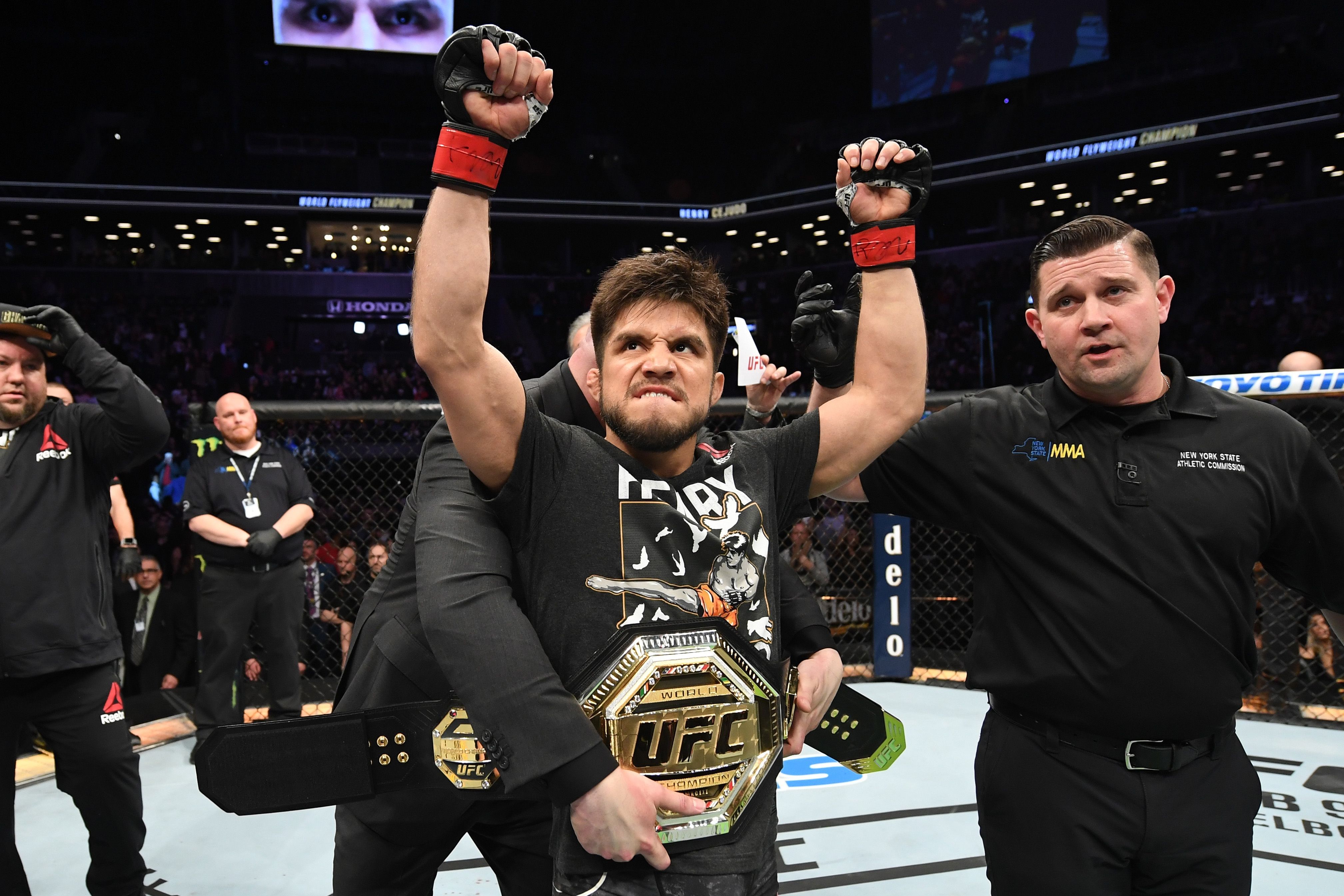 Henry Cejudo blasts T.J. Dillashaw in 32 seconds to retain