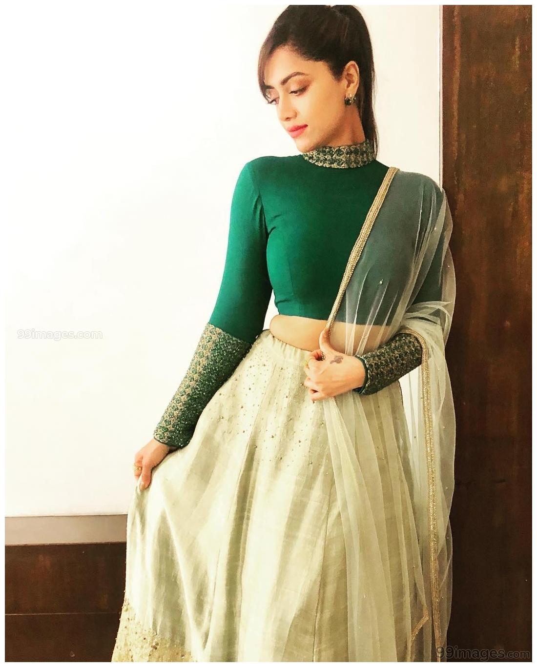 ✅ Mamta Mohandas Beautiful Photo & Mobile Wallpaper HD