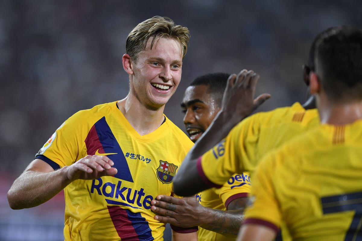 Frenkie de Jong slotting seamlessly into Barcelona's midfield