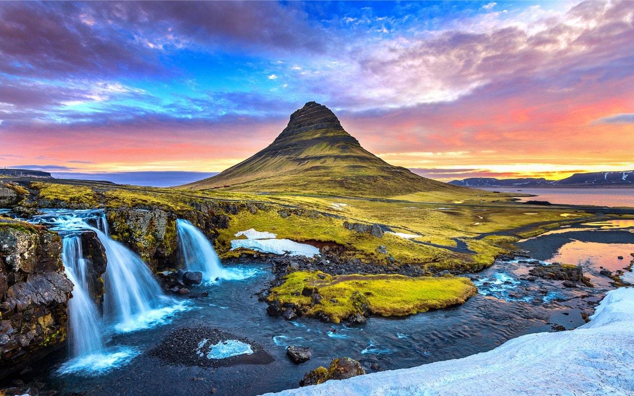 The captivating corner of Iceland with sleeping volcanoes