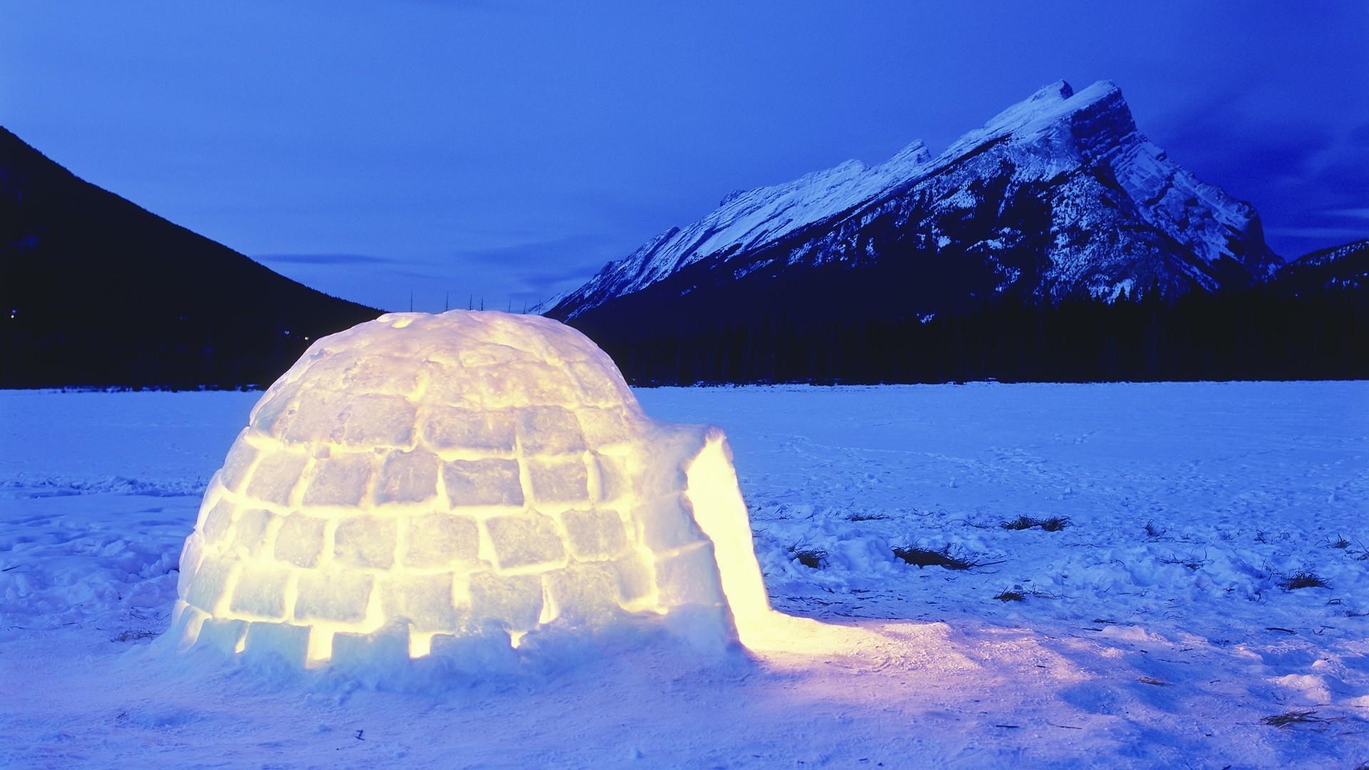 Alberta National Park, Lake, Igloo, Snow, Mountain, Banff