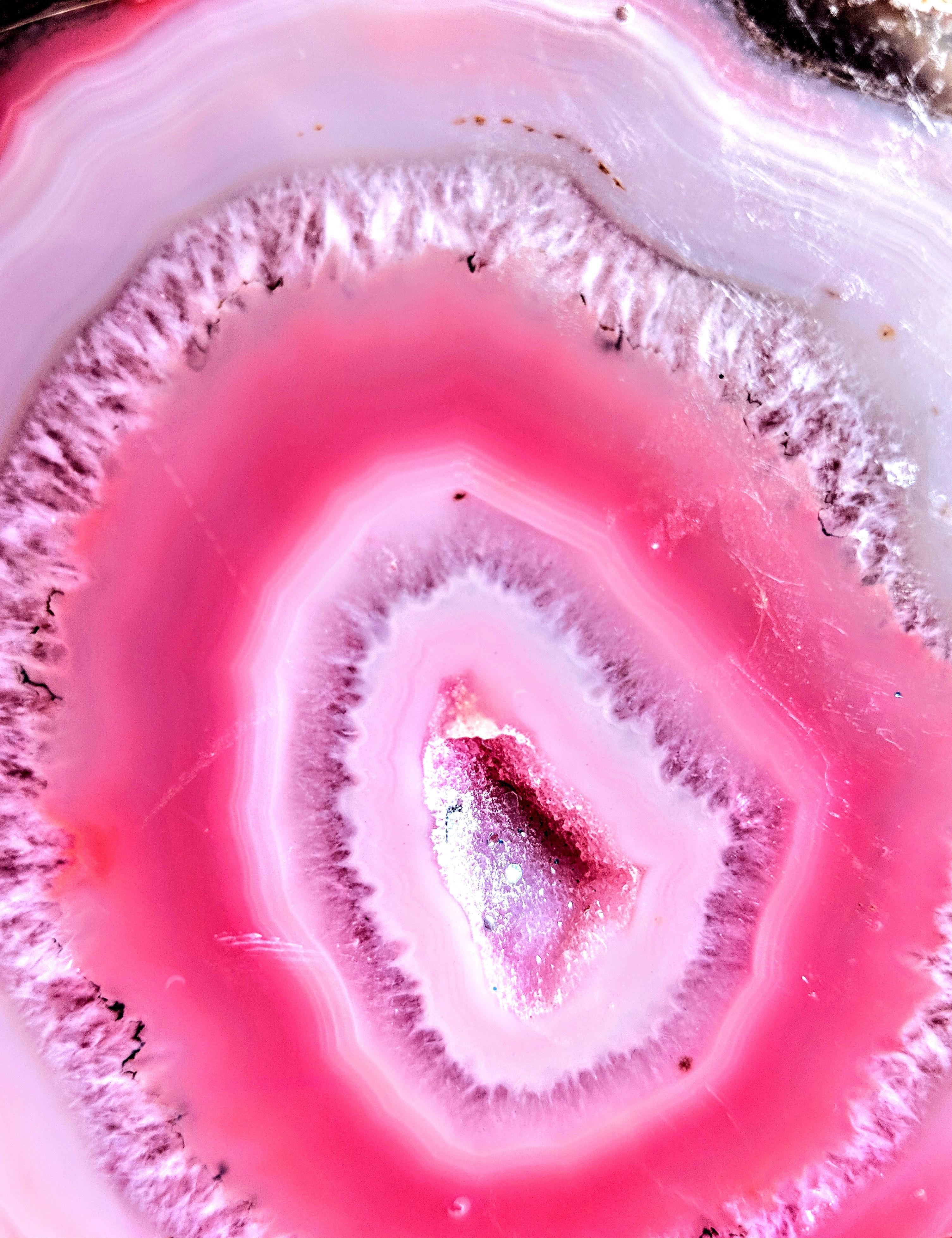 Free of agate, geode, hot pink