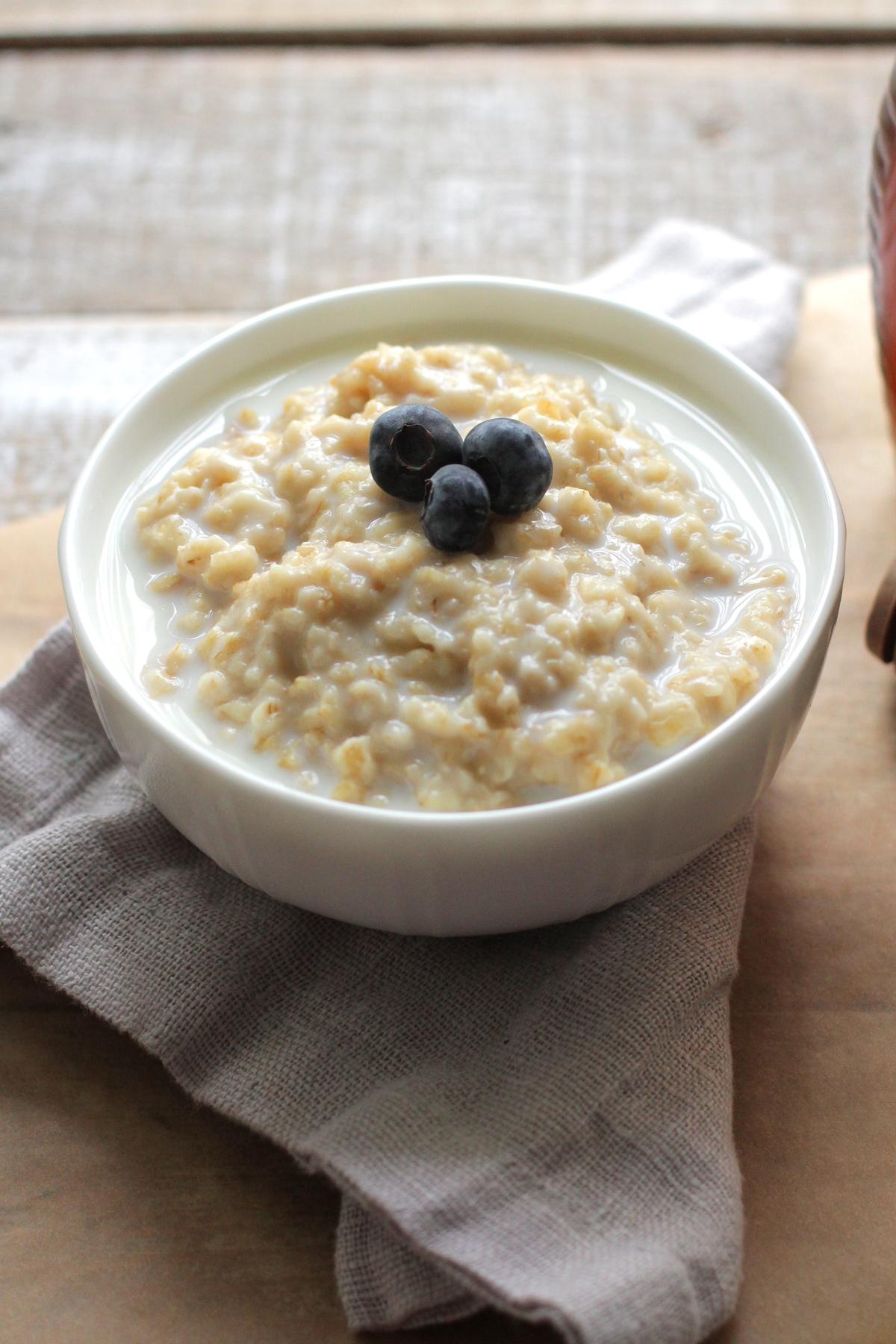 How Many Calories In 2 Cups Of Oatmeal With Milk