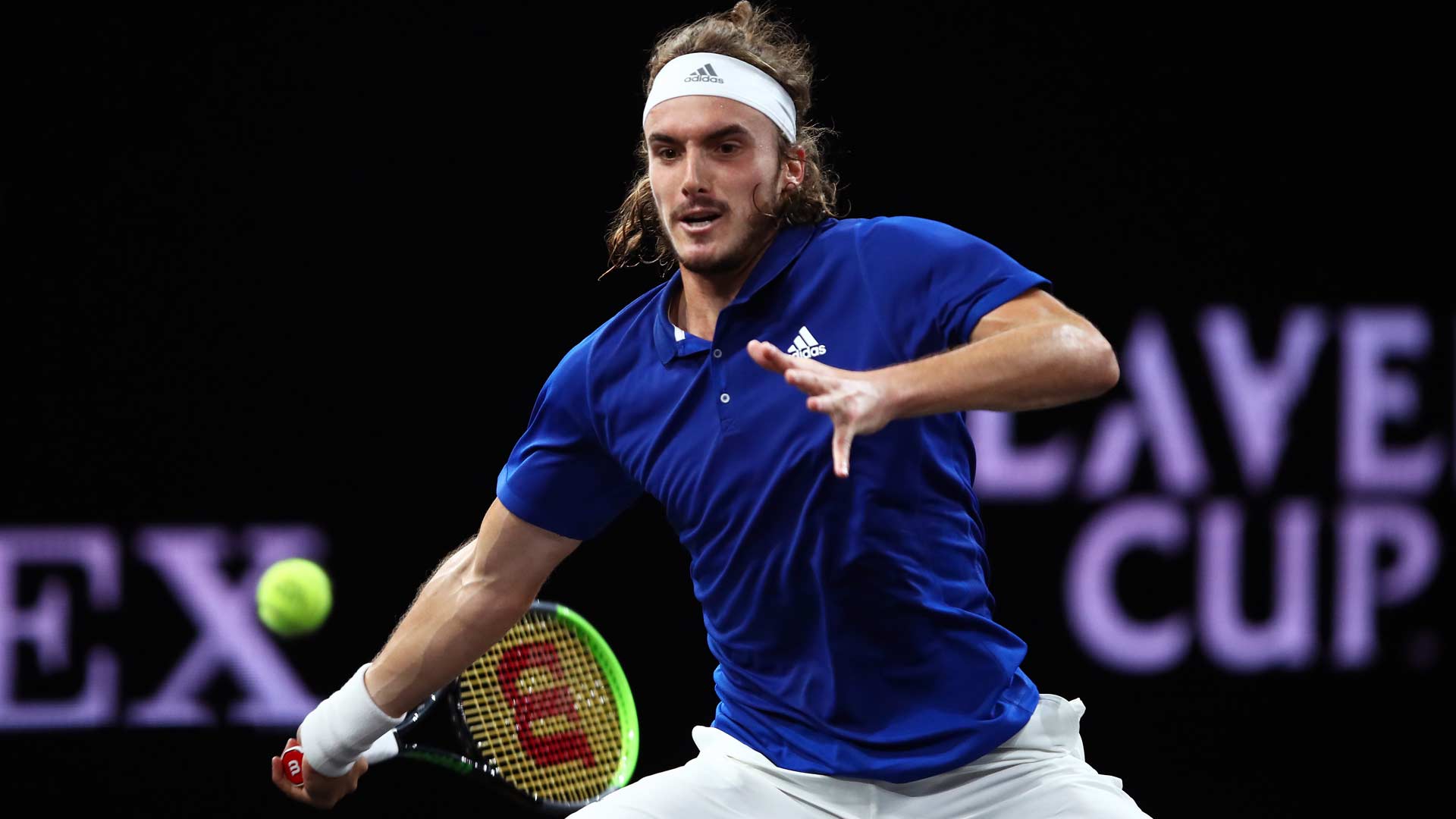 Federer Zverev Give Team Europe 3 1 Lead In Laver Cup