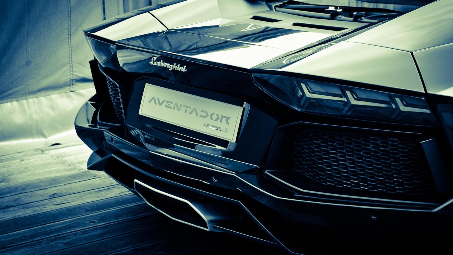 Lamborghini aventador mono chrome super car wallpaper