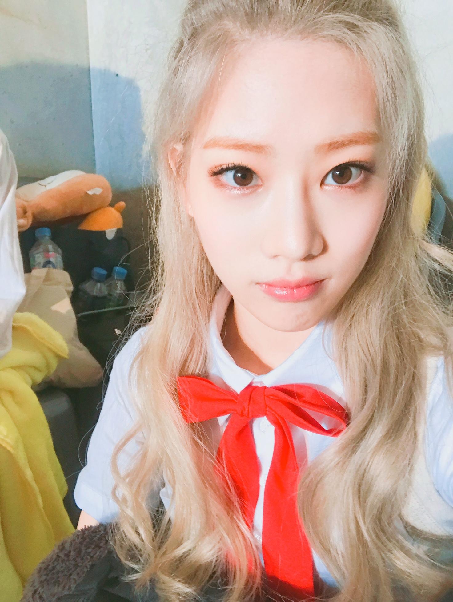 Kim Lip Wallpapers Wallpaper Cave