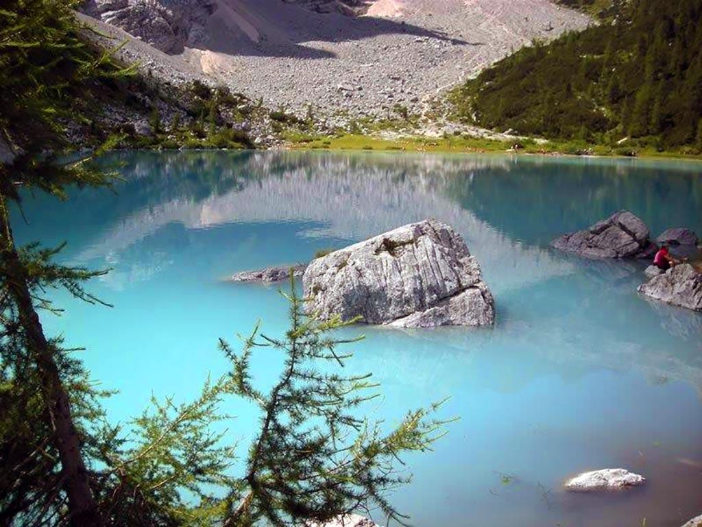 Hiking Lake Sorapiss hike Cortina d'Ampezzo Dolomites Italy